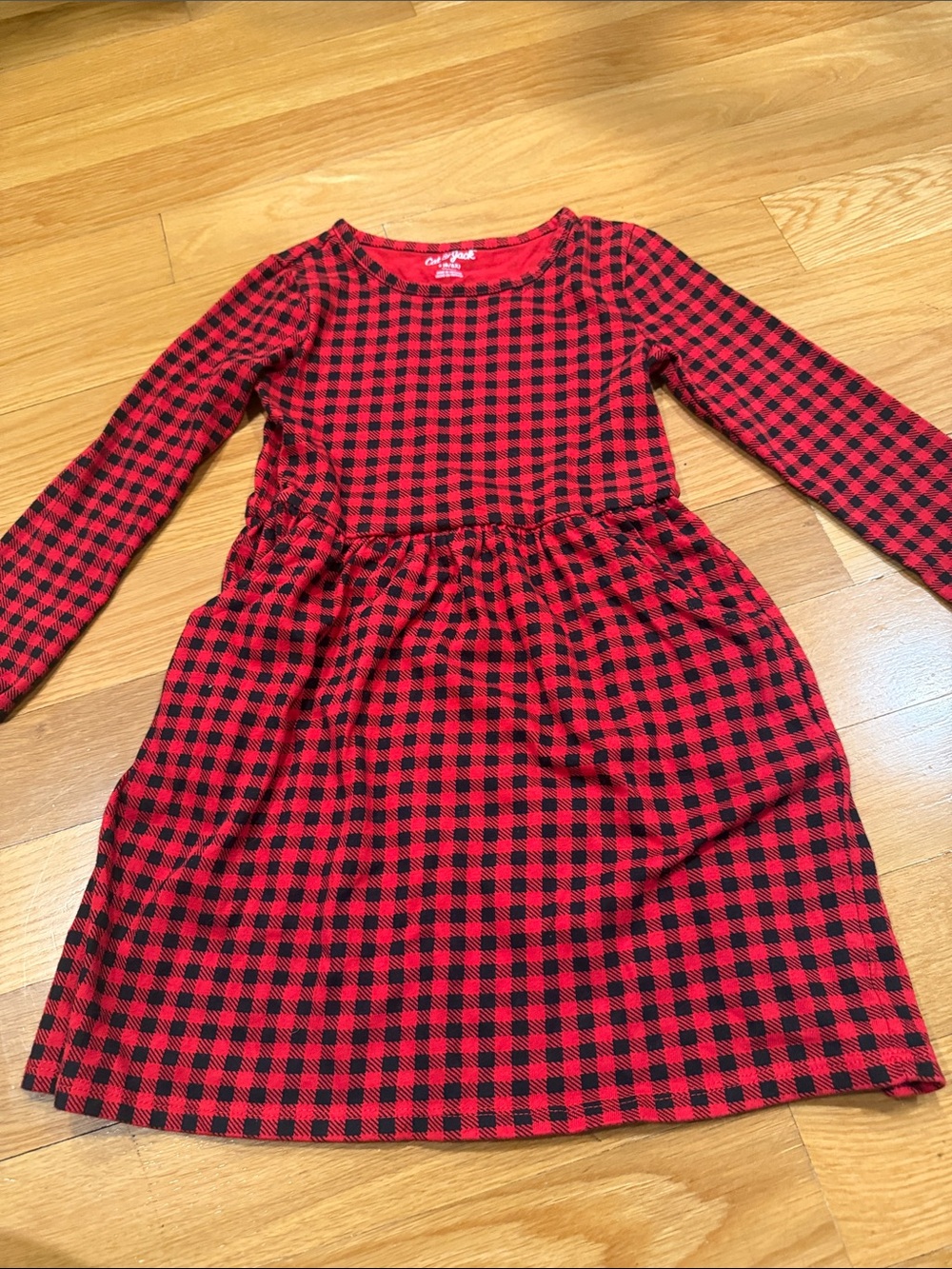 Cat & Jack girls red buffalo print dress with pockets size small (6/6X) .